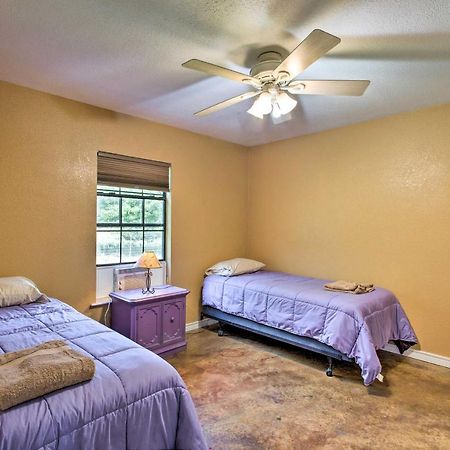 Texas Cabin On 130 Acres Walk To Lake Ray Roberts Collinsville Exterior foto